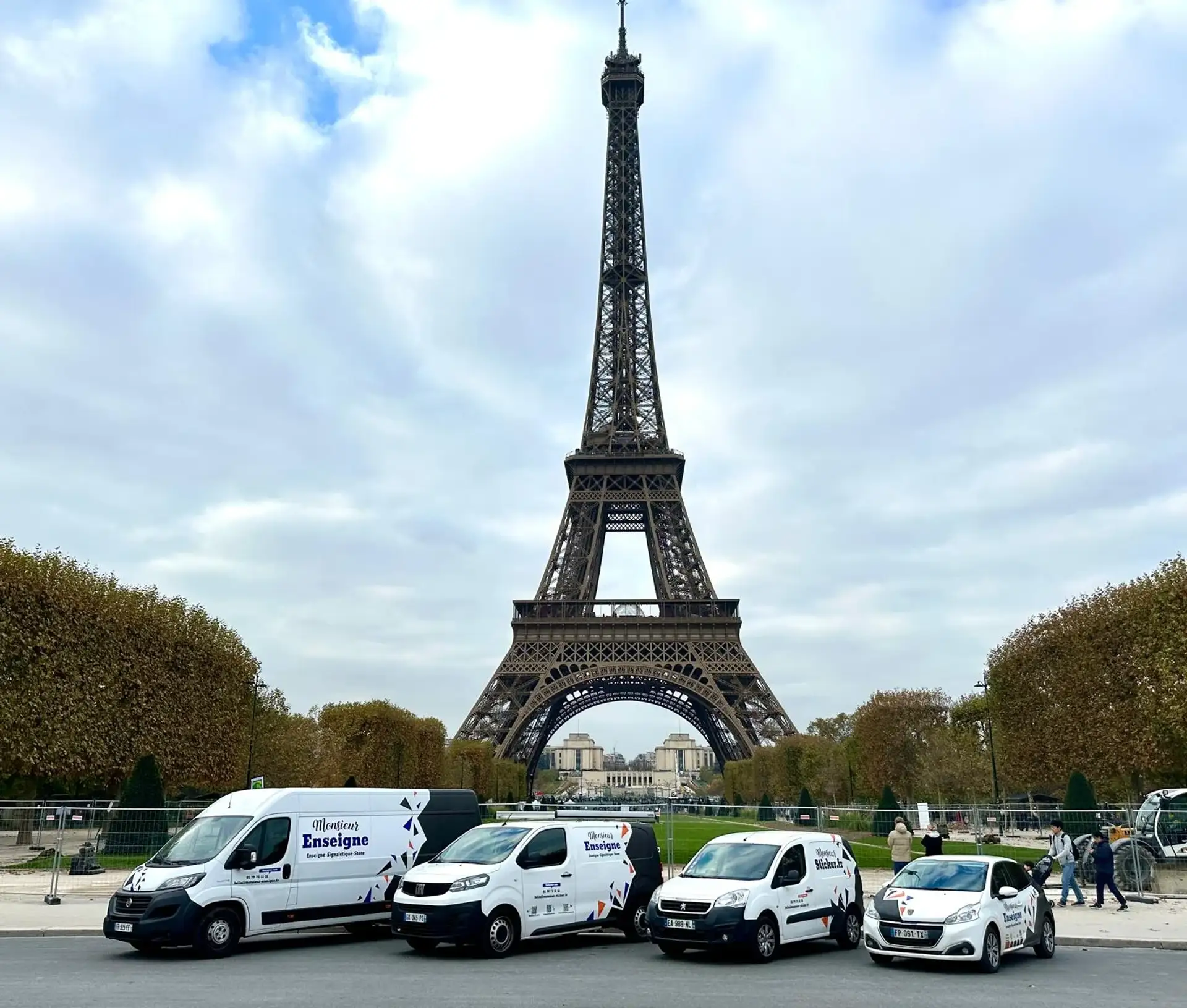 Qui sommes-nous | Monsieur Sticker