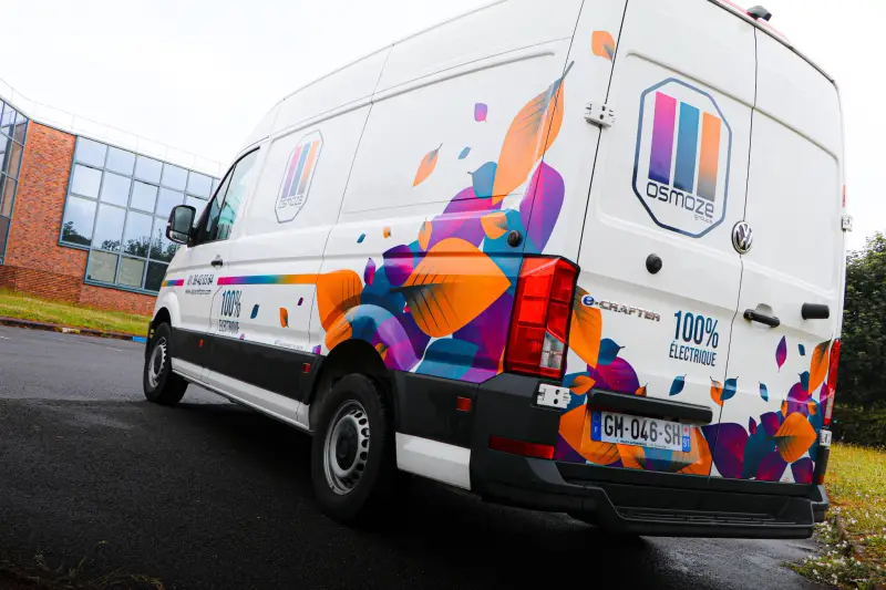 Semi-covering sur-mesure pour un utilitaire électrique