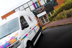 Semi-covering sur-mesure pour un utilitaire électrique